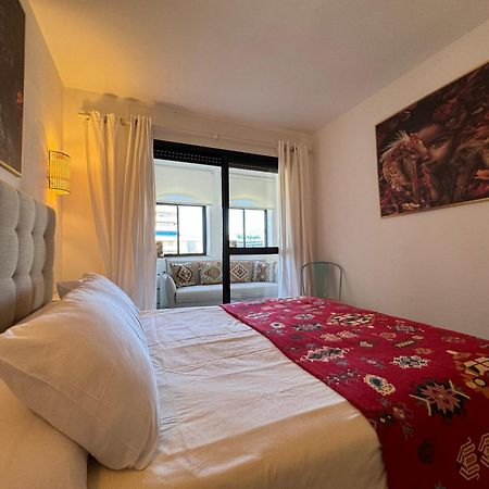 Nomad Stays Milos Y Bali Marbella Bagian luar foto
