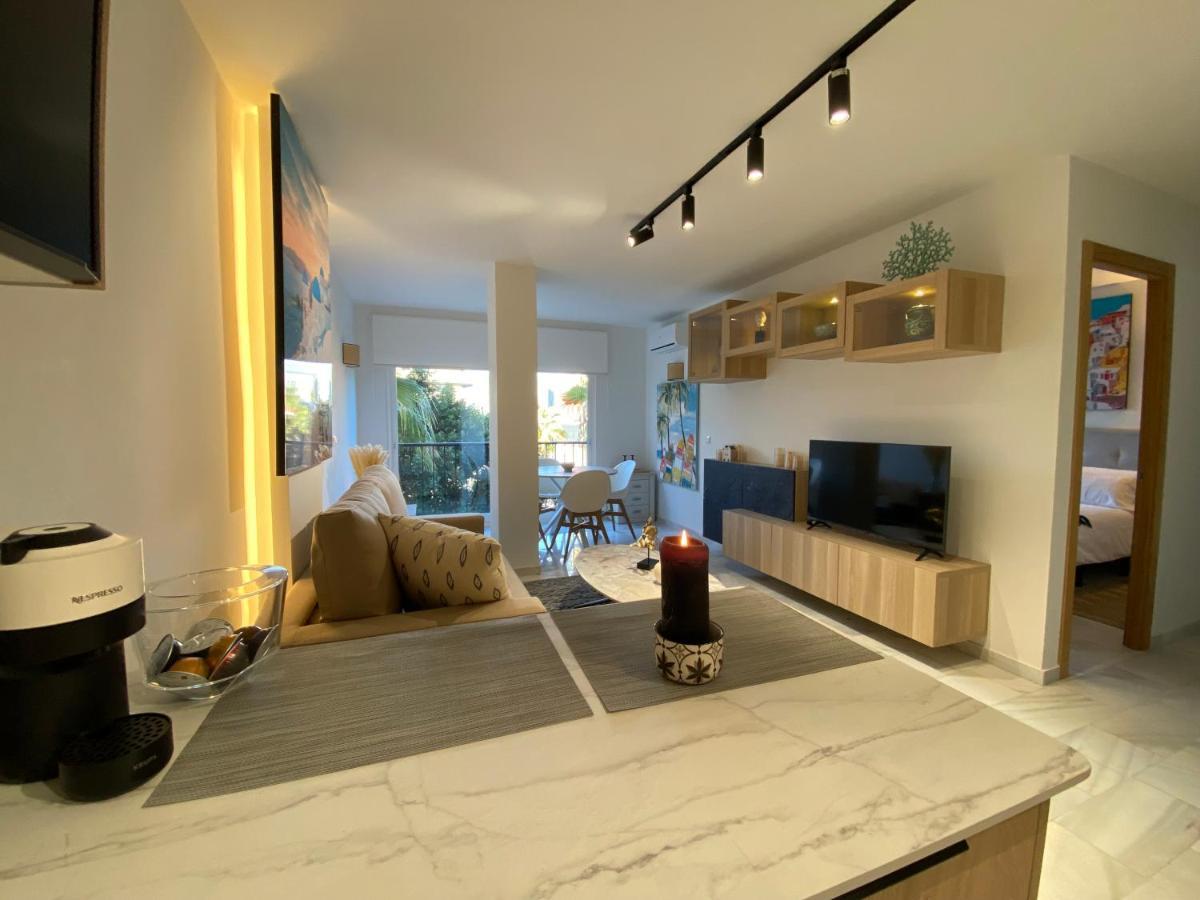Nomad Stays Milos Y Bali Marbella Bagian luar foto